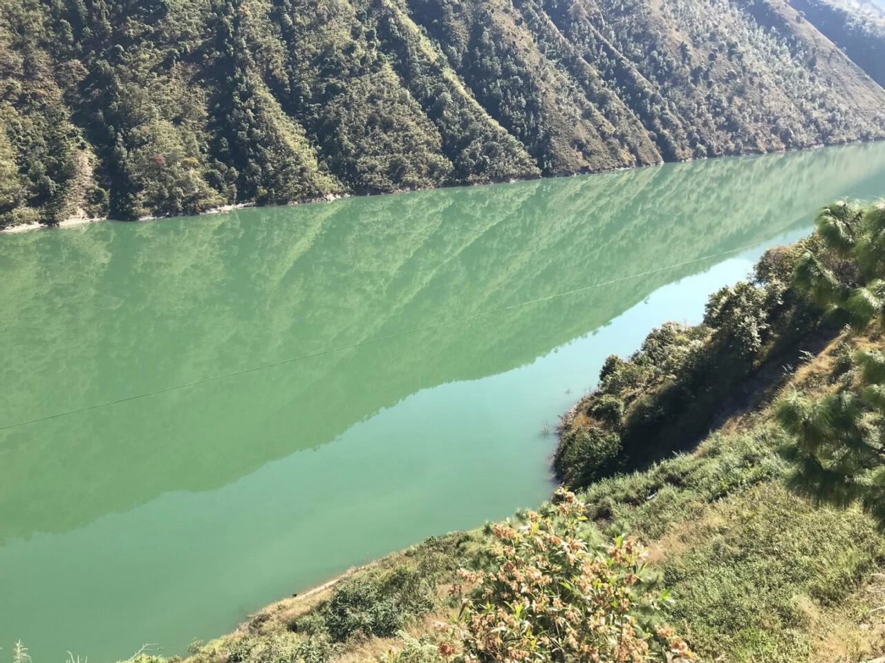 怒江石月亮景區(qū) 怒江石月亮景區(qū)