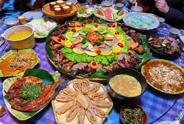  怒江旅行社：尋味瀘水，來一場當(dāng)?shù)孛朗持? />
                                                        </a>
                                                    </div>
                                                    <div   id=